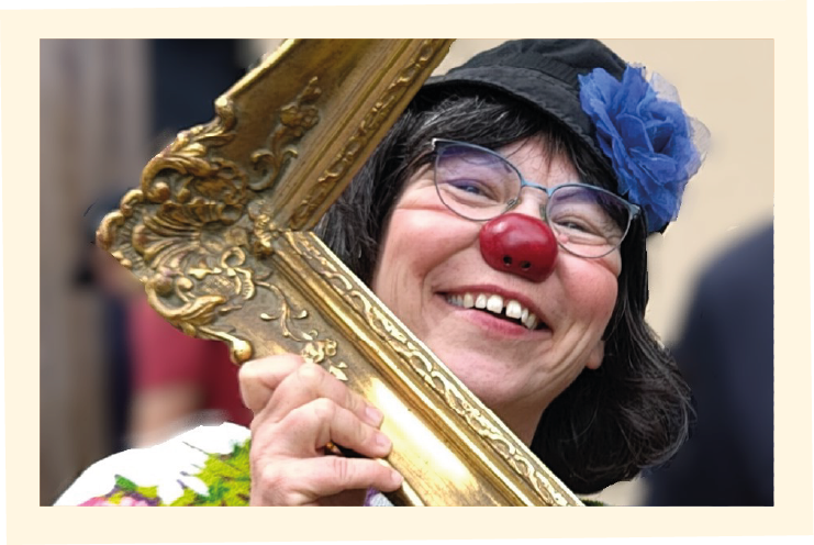 Bild von Kirchenclownin IsaBella im Bilderrahmen