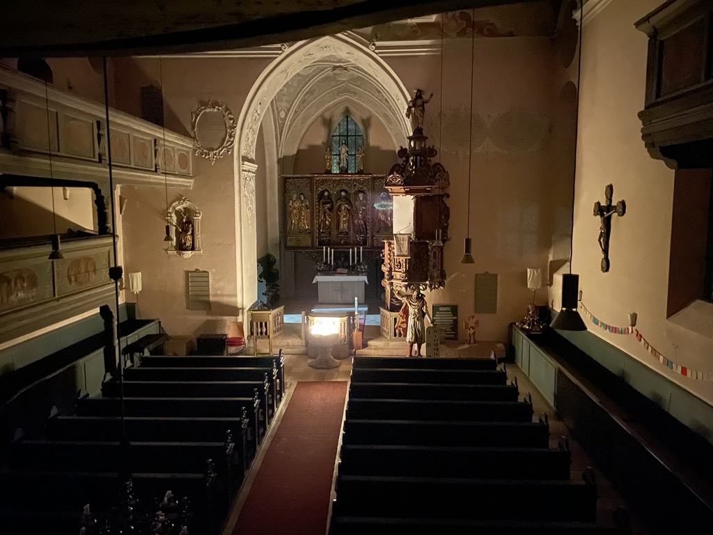 Kirche bei Nacht